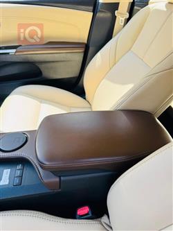 تويوتا أفالون